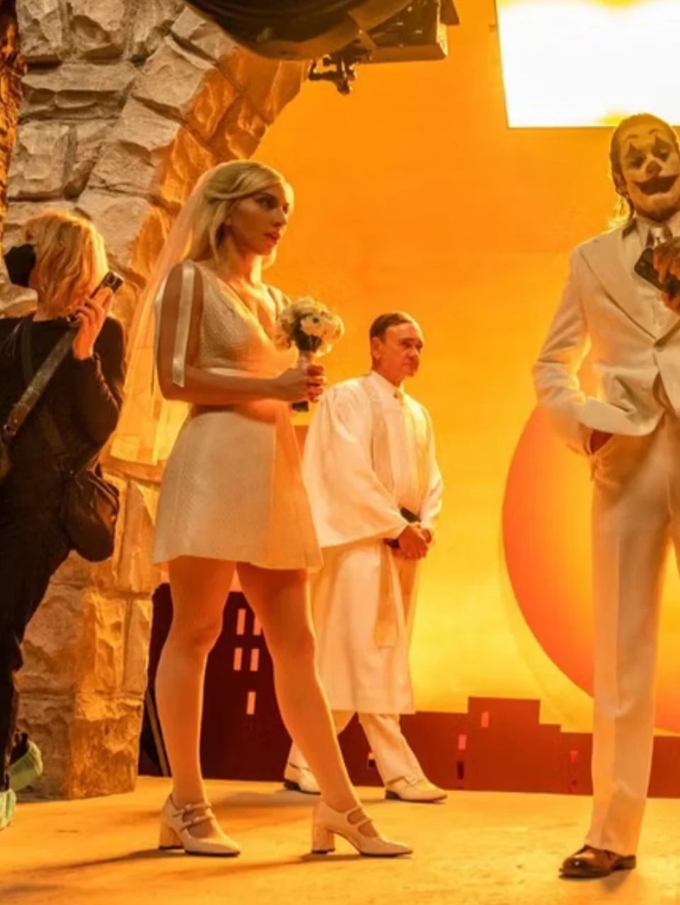 Alice - Escarpins babies cuir verni beige - Image 3