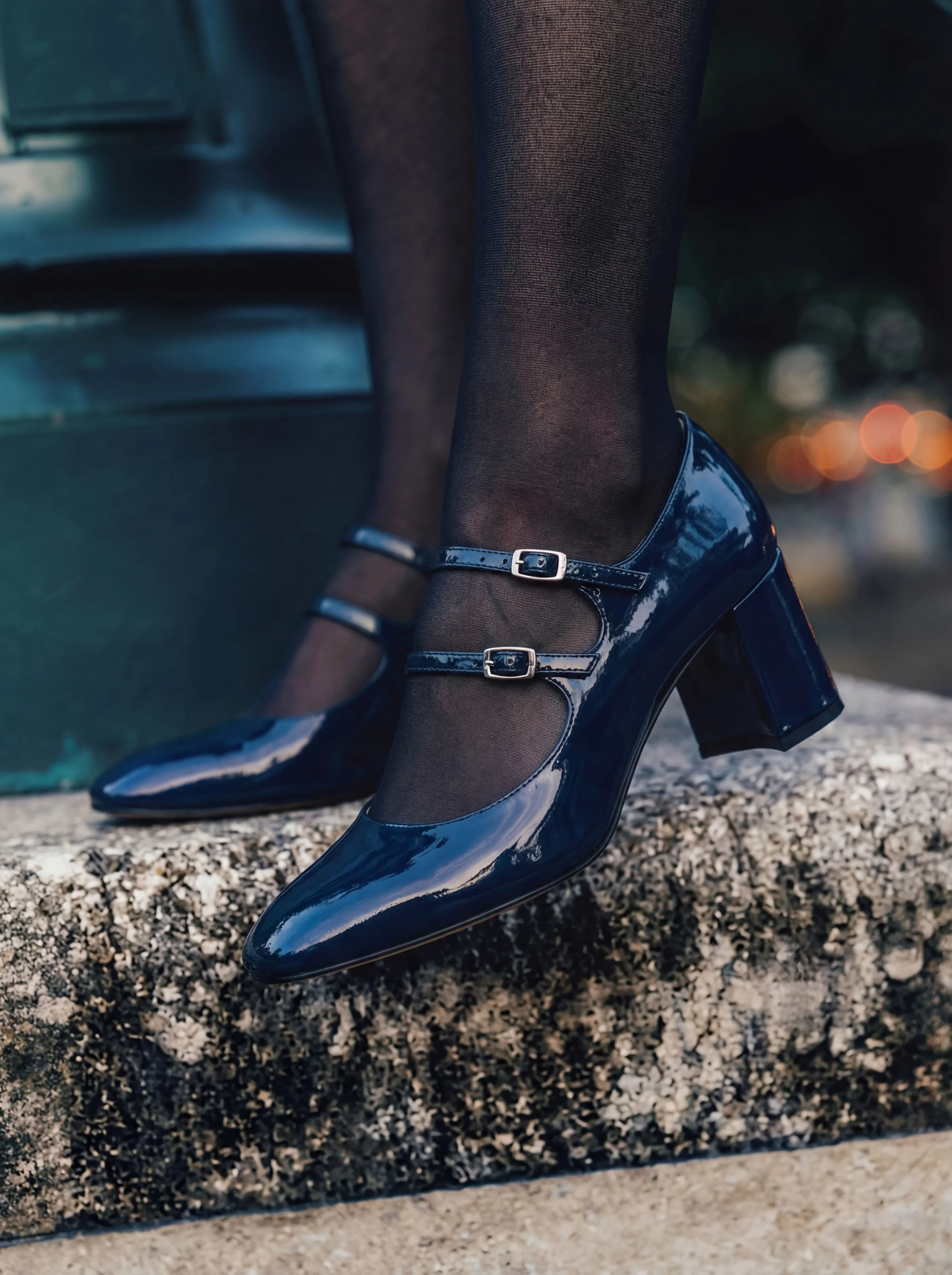 Alice - Escarpins babies cuir verni bleu - Image 3