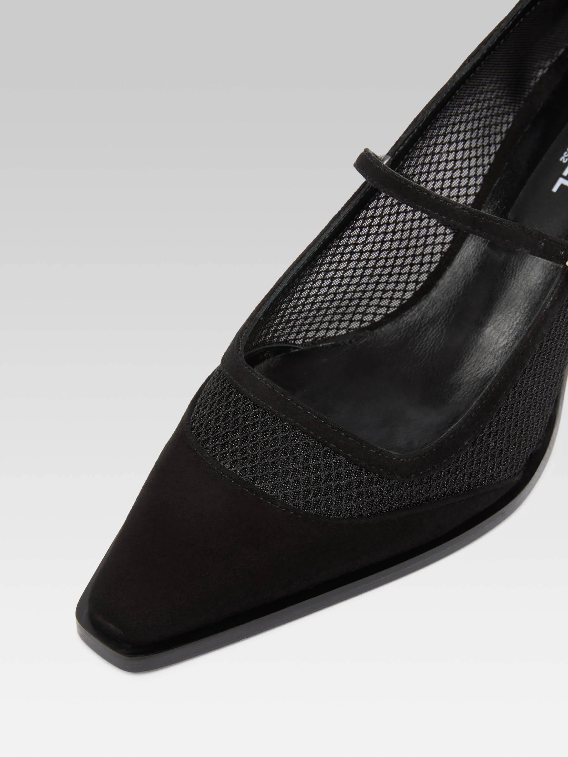 Julie - Escarpins à bride résille et cuir velours noir - Image 4