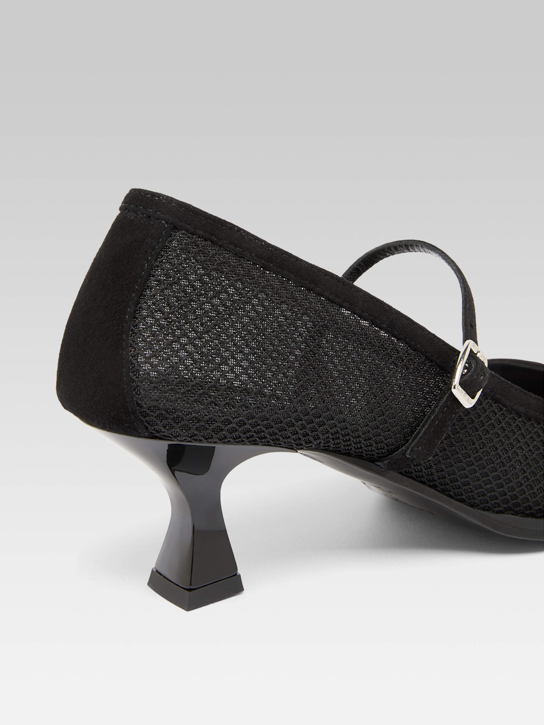 Julie - Escarpins à bride résille et cuir velours noir - Image 5