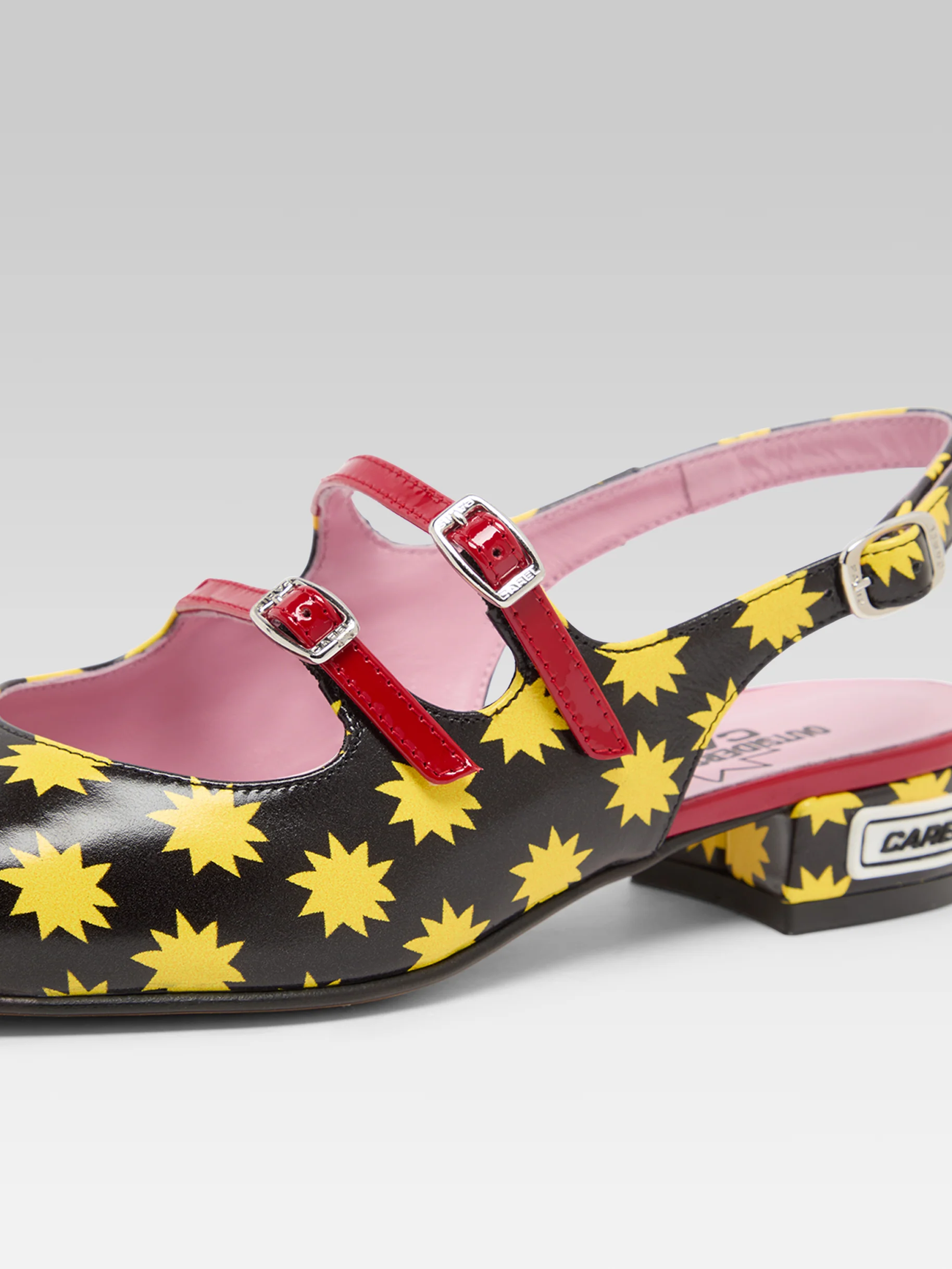 Star P - Babies slingback cuir noir et étoiles jaunes - Image 5